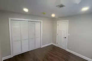 8 Broad St, Milford, CT 06460 - Photo 18