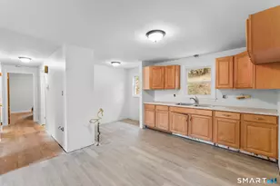 46 N Cliff St, Ansonia, CT 06401 - Photo 8