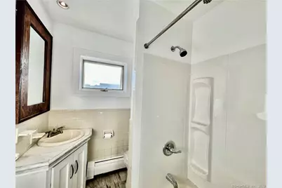826 Oldfield Road #2nd Fl+3rd Fl, Fairfield, CT 06824 - Photo 8
