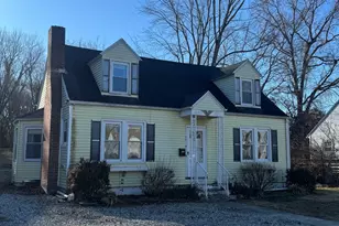 11 Ford Ave, Norwich, CT 06360 - Photo 2