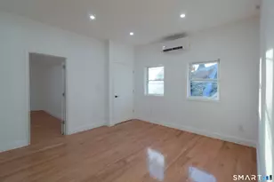 40 Elizabeth St, Waterbury, CT 06704 - Photo 6