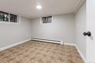 101 Englewood Ave, West Hartford, CT 06110 - Photo 30