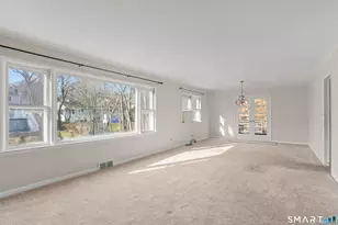 101 Applegate Rd, Fairfield, CT 06825 - Photo 6