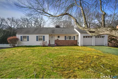 101 Applegate Road, Fairfield, CT 06825 - Photo 2