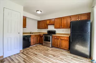 171 Aspetuck Vlg, New Milford, CT 06776 - Photo 2