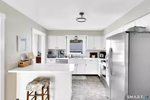 22 Harnish Ln, Wallingford, CT 06492 - Photo 8