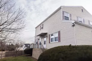 51 View St W, Greenwich, CT 06830 - Photo 2