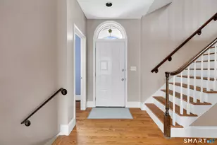17 Harwich Ln, West Hartford, CT 06117 - Photo 6