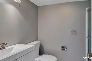 90 Beckett Ave, Branford, CT 06405 - Photo 10