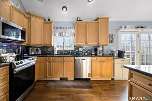 43 Woodycrest Rd, Meriden, CT 06451 - Photo 6