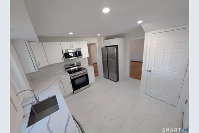 2672 Broadbridge Avenue, Stratford, CT 06614 - Photo 10