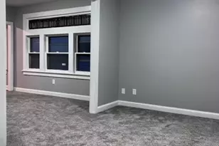 183 Hawley Ave, Bridgeport, CT 06606 - Photo 8