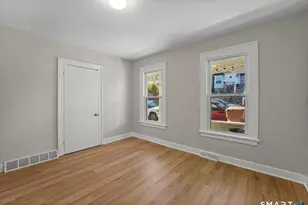 45 New St, Shelton, CT 06484 - Photo 4