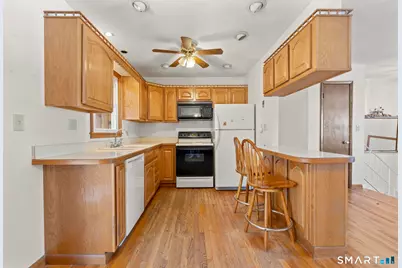 50 Rose Circle, Meriden, CT 06450 - Photo 8