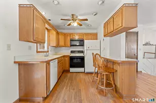 50 Rose Cir, Meriden, CT 06450 - Photo 8