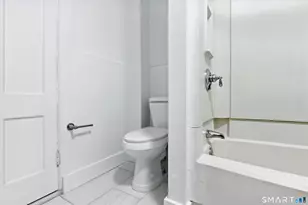 190 Montauk Ave, New London, CT 06320 - Photo 22