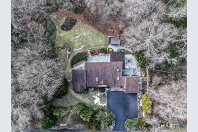106 East Hunting Ridge Road, Stamford, CT 06903 - Photo 2