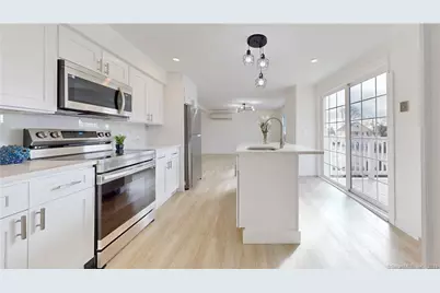 37 Village Road #2, Milford, CT 06460 - Photo 4