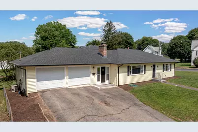 8 Bonnie Lane, Waterbury, CT 06705 - Photo 2