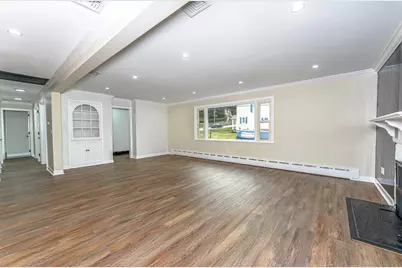 8 Bonnie Lane, Waterbury, CT 06705 - Photo 4