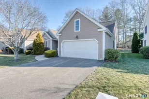 18 Compass Ct, East Lyme, CT 06357 - Photo 32