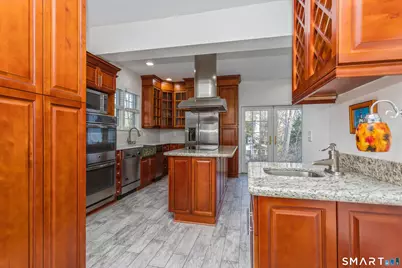 181 East Putnam Avenue, Greenwich, CT 06830 - Photo 6