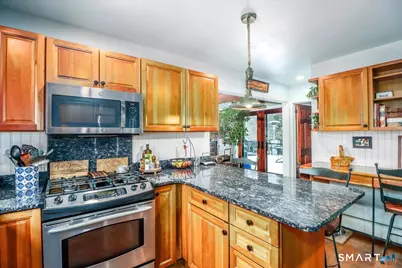 40 Toll House Lane, Fairfield, CT 06825 - Photo 8