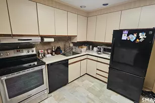 157 Woodvale Rd, West Haven, CT 06516 - Photo 4