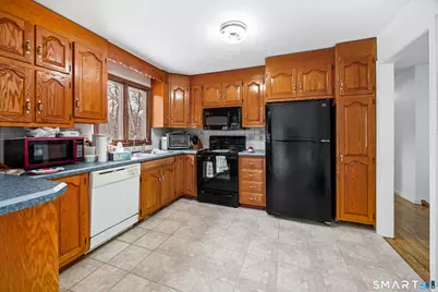 962 Shuttle Meadow Road, Southington, CT 06489 - Photo 6