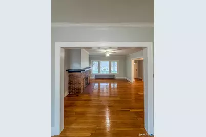 216 Cornwall Street, Hartford, CT 06112 - Photo 18