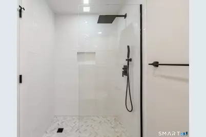 304 Heritage Village #B, Southbury, CT 06488 - Photo 18