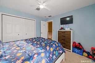 68 Woodcrest Dr, Waterbury, CT 06708 - Photo 28