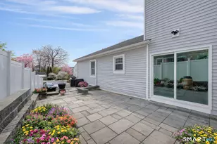 198 Castle Ave, Fairfield, CT 06825 - Photo 4