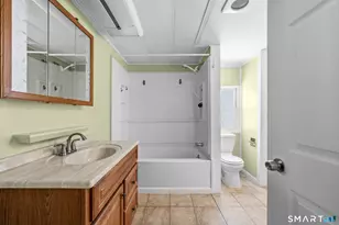 28 Nashua St, Norwich, CT 06360 - Photo 16