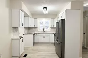 9 Chasse Dr, East Windsor, CT 06088 - Photo 4