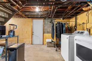 32 Cedarhurst Ln, Milford, CT 06461 - Photo 32