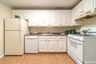 177 Moylan Ct, Newington, CT 06111 - Photo 10