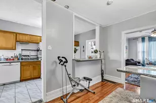 267 Willow St, Bridgeport, CT 06610 - Photo 12