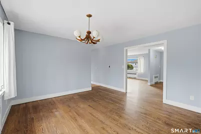 30 Ravenwood Road, West Hartford, CT 06107 - Photo 10
