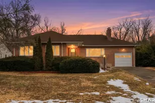 30 Ravenwood Rd, West Hartford, CT 06107 - Photo 1