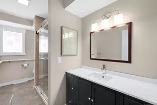 617 Cherokee Ln, Stratford, CT 06614 - Photo 24