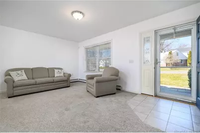 217 Highlawn Road, Fairfield, CT 06824 - Photo 4