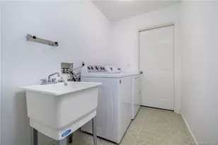 217 Highlawn Rd, Fairfield, CT 06824 - Photo 20