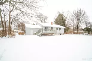 72 Glendale Ave, Middletown, CT 06457 - Photo 2