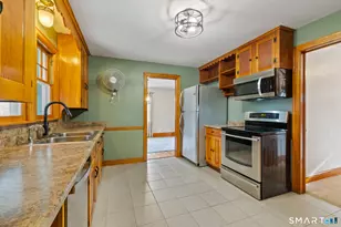 20 John St, Enfield, CT 06082 - Photo 10