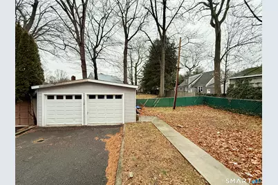 26 Victory Street, Bridgeport, CT 06606 - Photo 32