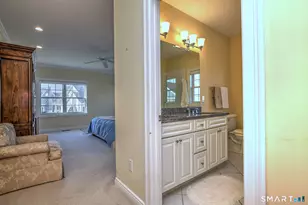 323 Goose Ln, Orange, CT 06477 - Photo 20