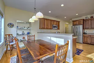 323 Goose Ln, Orange, CT 06477 - Photo 14