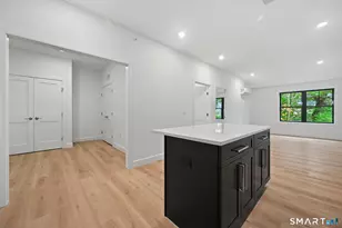 131 Beach Rd, Fairfield, CT 06824 - Photo 12