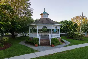 131 Beach Rd, Fairfield, CT 06824 - Photo 32